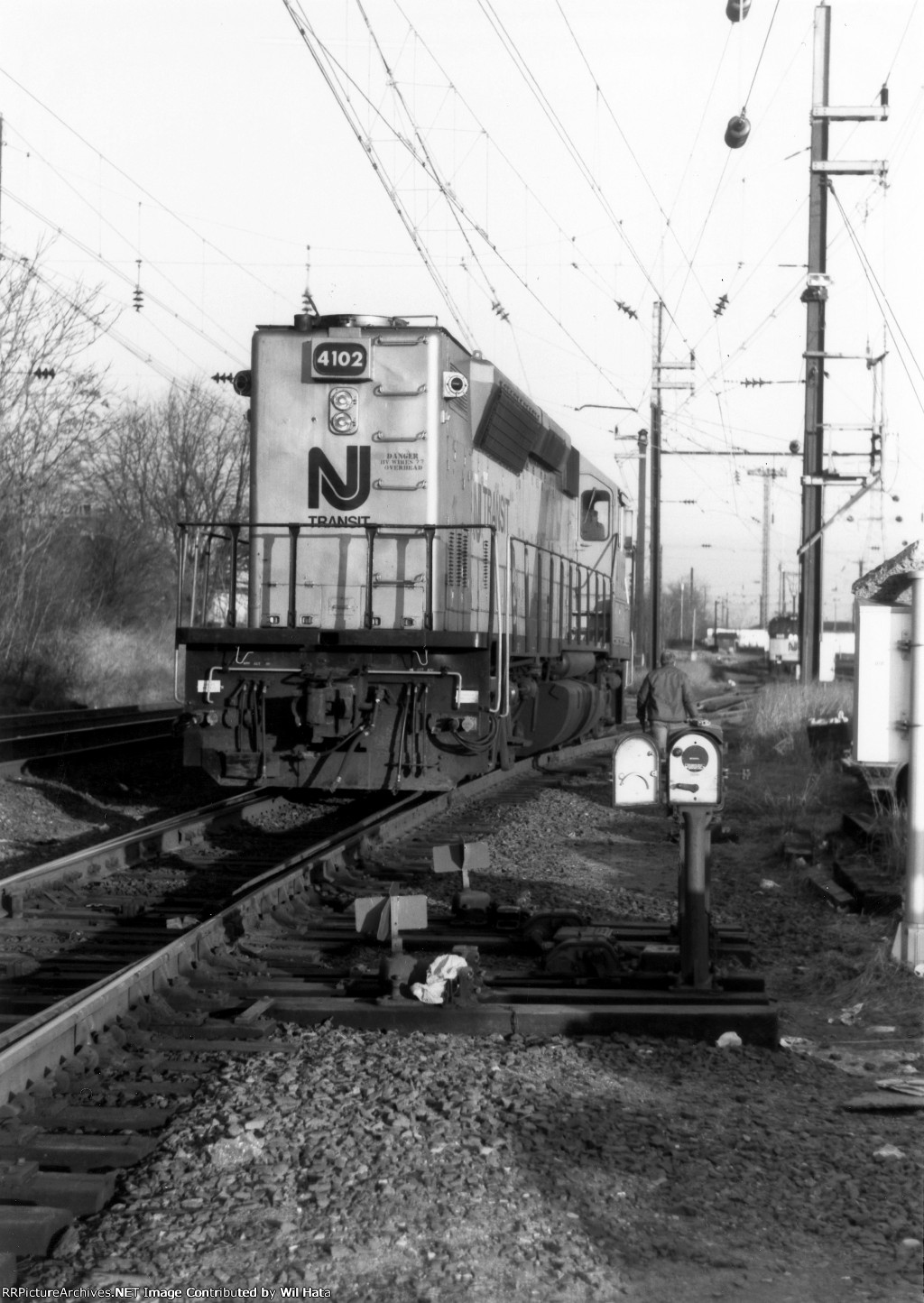 NJT GP40P 4102